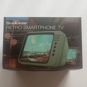 Brookstone Retro Smartphone TV - Olive Green Mini Screen Magnifier